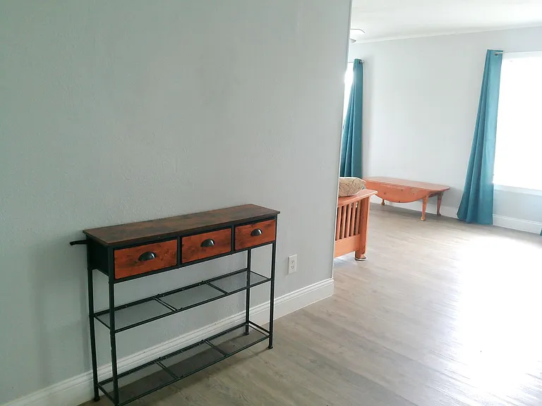 829 Indiana Ave #3 — Photo 7