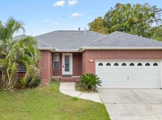10229 Crest Ridge Dr, Pensacola, FL 32514