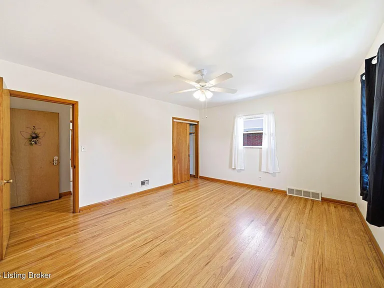 119 McArthur Dr #3 — Photo 7