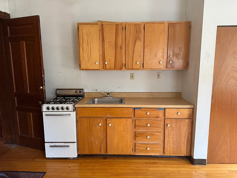 69 N Prospect St #2 — Photo 5