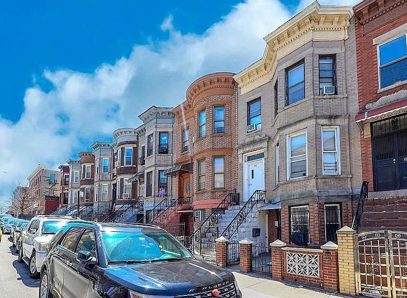 1st image of 558 51st St