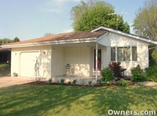 31 Willow Ln, Oostburg, WI 53070