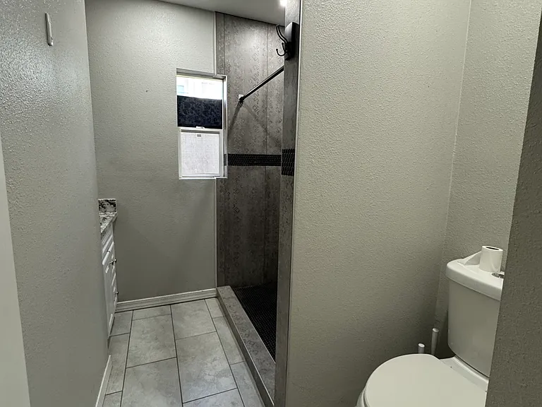 301 E Verde Ln — Photo 15