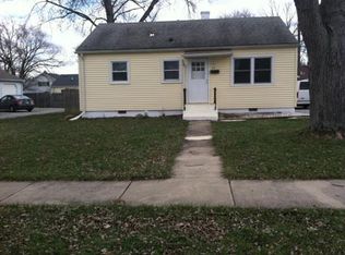 33 Walnut Pkwy, Crown Point, IN 46307