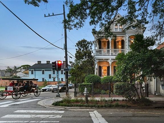 5th image of 639 Esplanade Ave