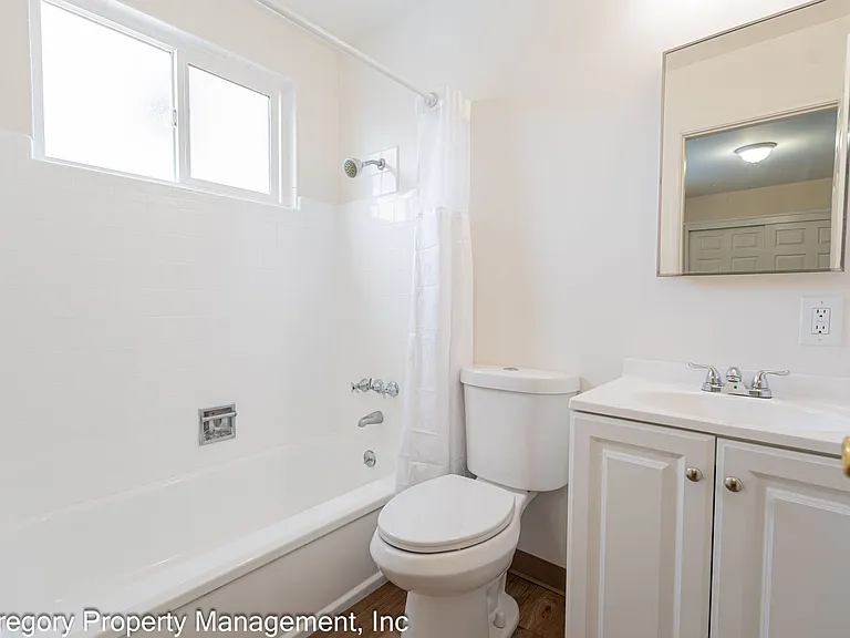 512 Santa Clara — Photo 12