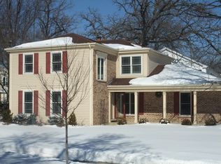 120 Branchwood Dr, Schaumburg, IL 60193