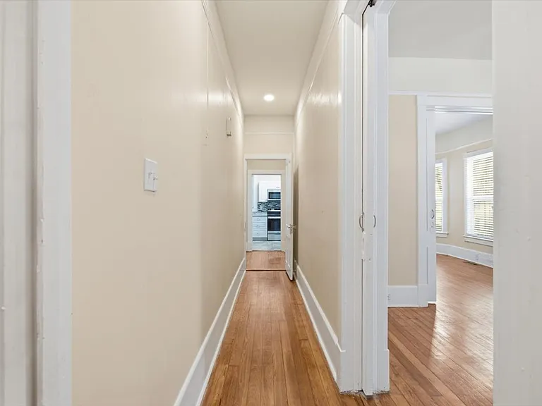 2301 Abercorn St #A — Photo 23