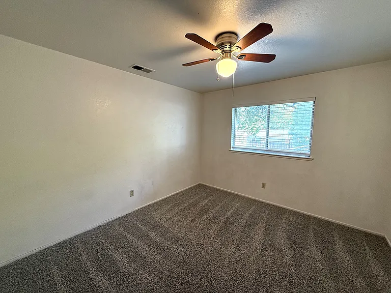 432 W Sacramento Ave #B — Photo 6