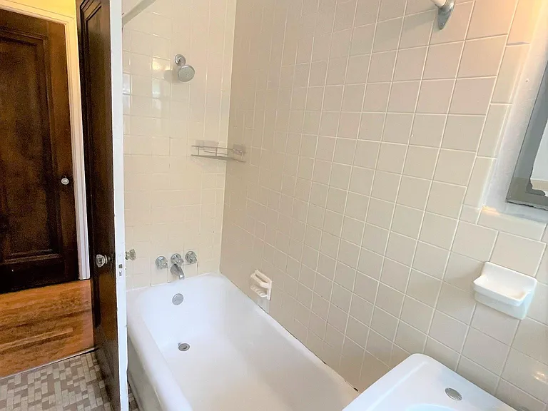 1405 Severn St #B3 — Photo 45
