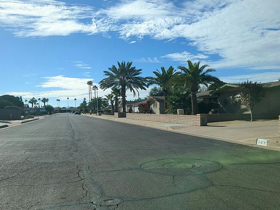 4th image of 252 N 58th Pl