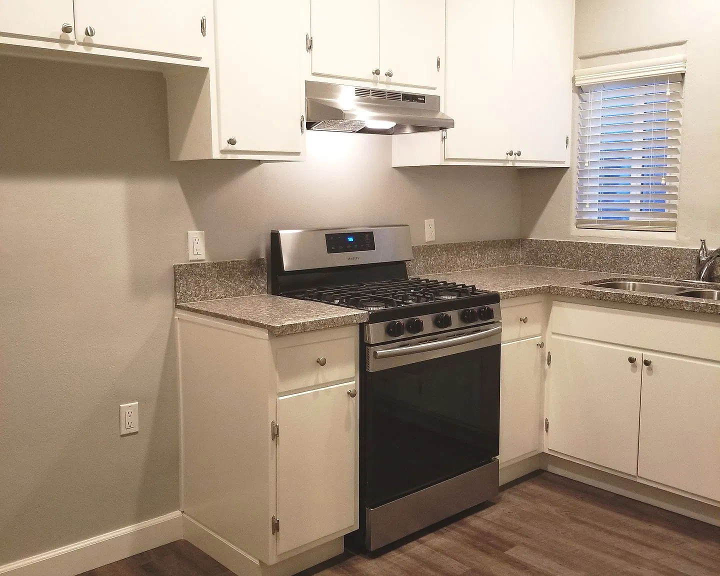 2443 Palm Place 1 Bed1 Bath $1775 — Photo 3
