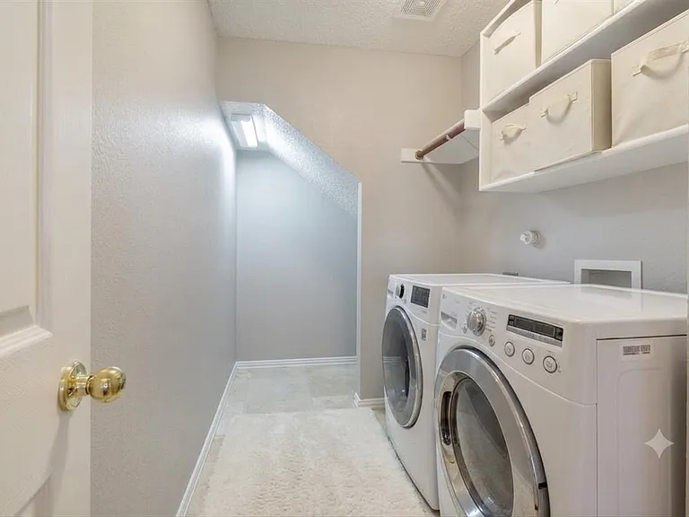 7211 Waterlily Ln — Photo 17