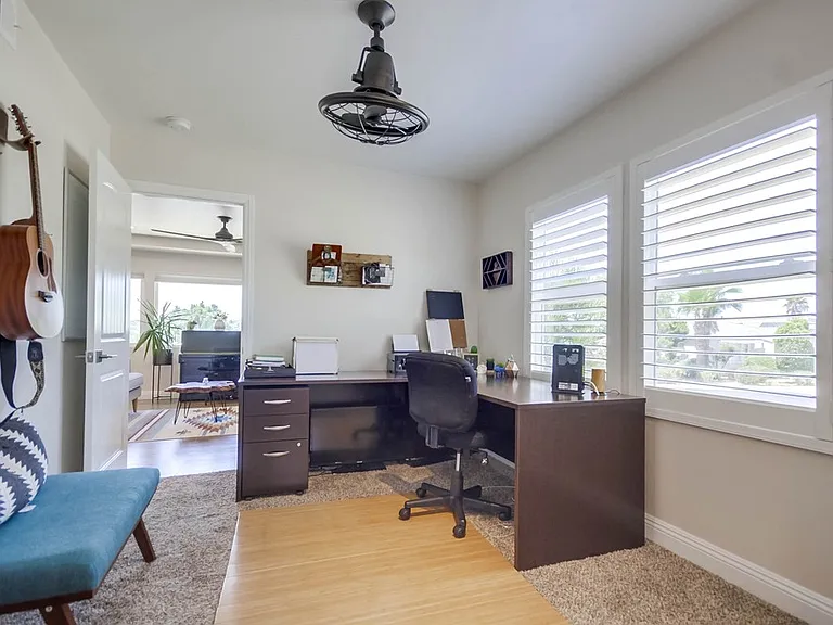 7832 Cinnabar Dr — Photo 16