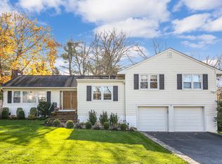 6 Bonwit Rd, Rye Brook, NY 10573