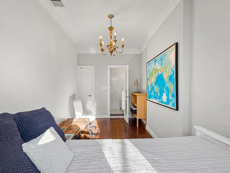 349 E 19th St #2 — Photo 47
