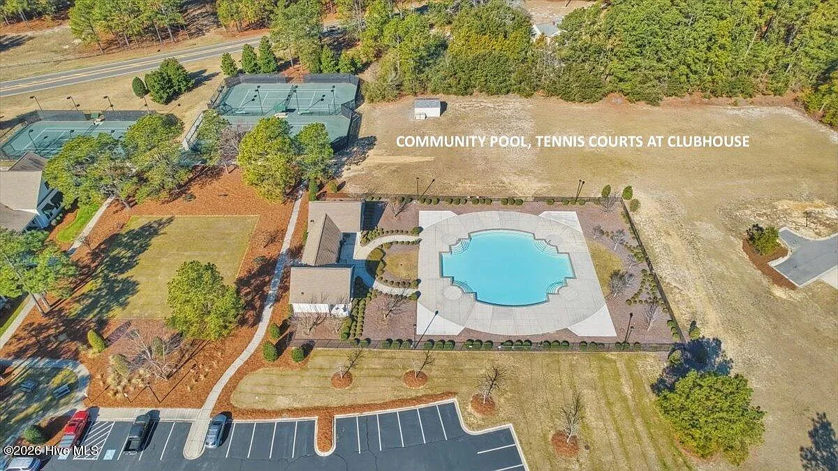 4 bed, 2.5 bath, 2773 sqft, $2,800 — Photo 3