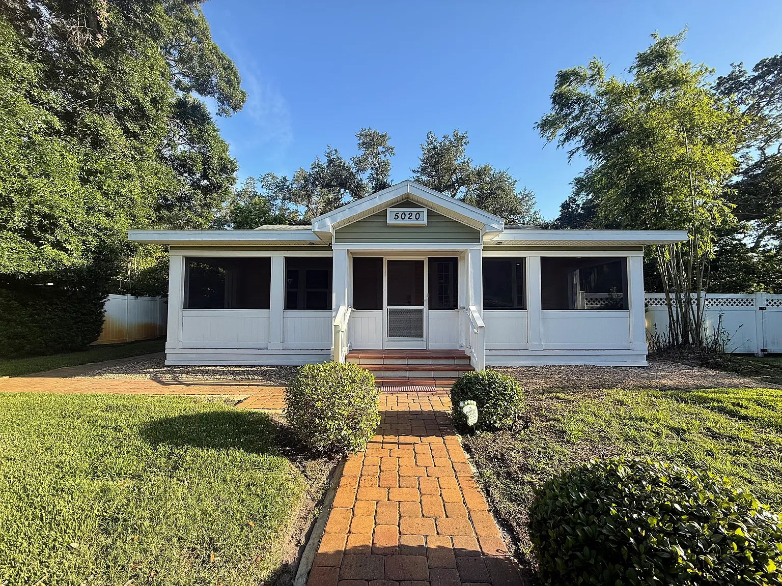 3 bed, 1750 sqft, $3,250 — Photo 1