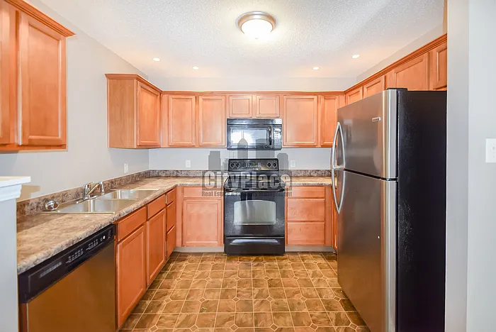 954 Brookstone Dr — Photo 9