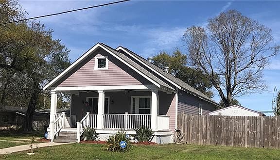 2nd image of 4617 Gaines St