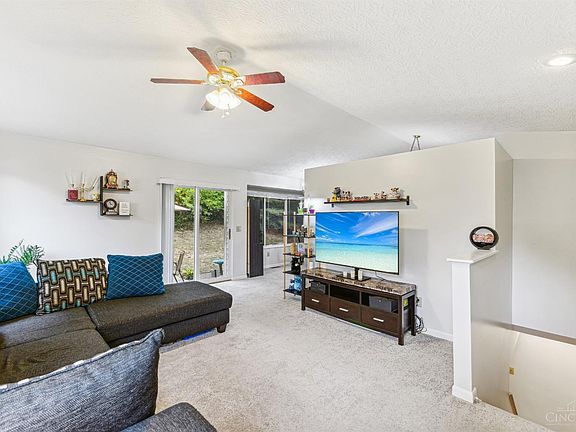 4th image of 3890 Enterprise Cir