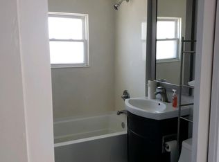 842 W Arrow Hwy, Upland, CA 91786