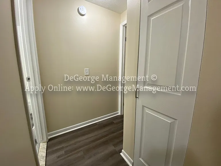 Georgetown Manor Apartments for Rent in West Irondequoit, NY — Photo 38