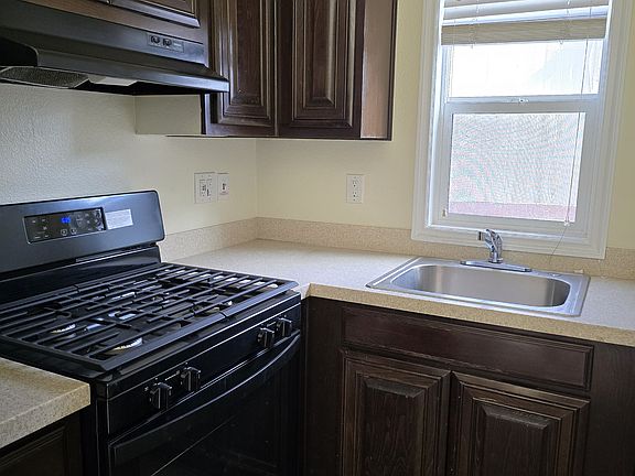 3rd image of 1740 N Santa Fe Ave #14