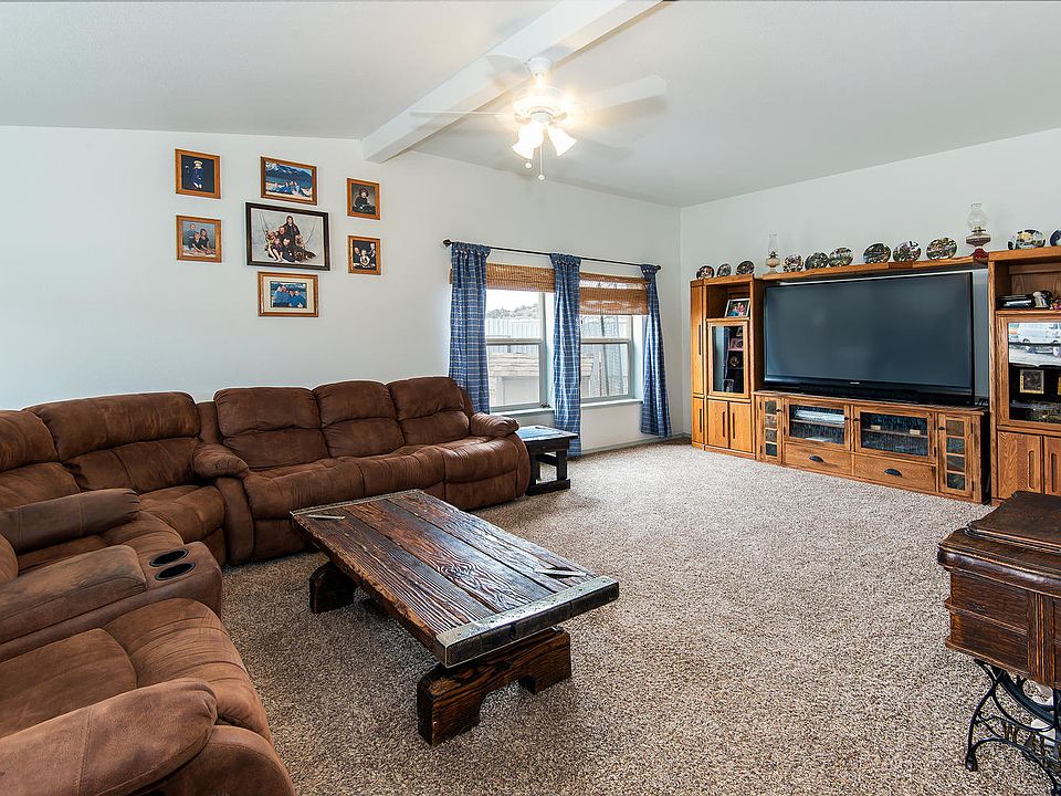 2nd image of 10 Adair Dr