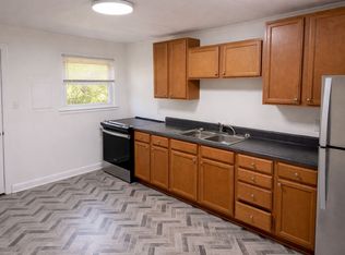 301 Stratford Rd #301, High Pt, NC 27263