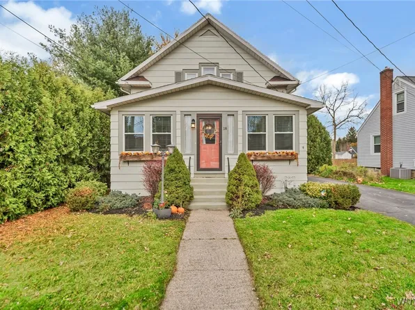 18 Beverly Pl, Hamburg, NY 14075