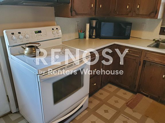 5th image of 105 W Franklin St