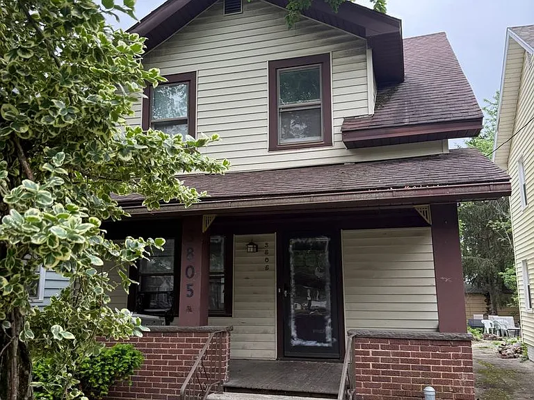 3805 Hoiles Ave — Photo 1