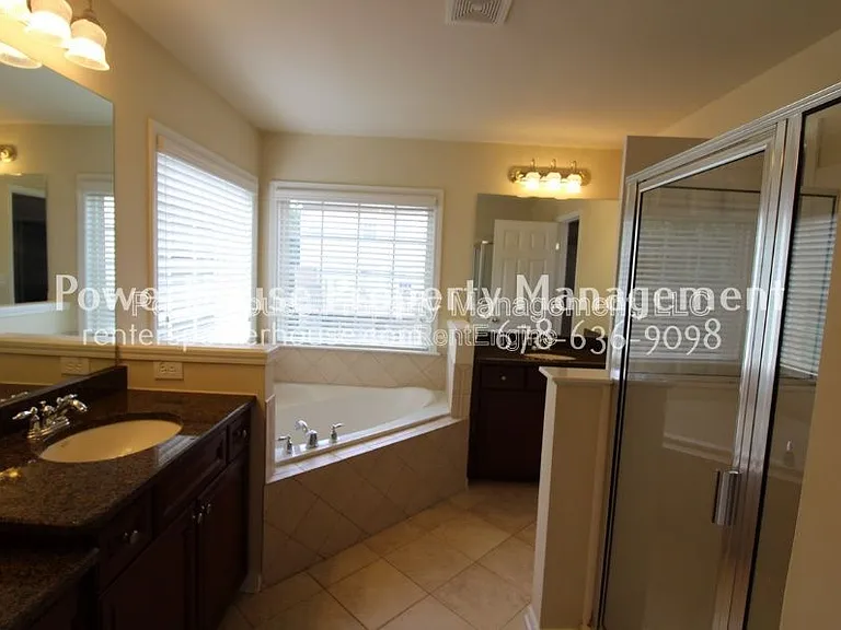 10752 Camarilla Ct — Photo 13