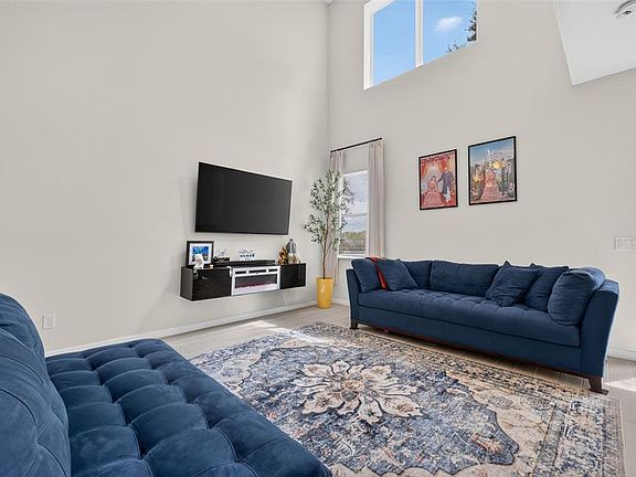 5th image of 6086 Chapledale Dr