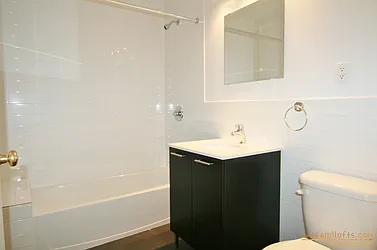 Rented by aptsandlofts.com