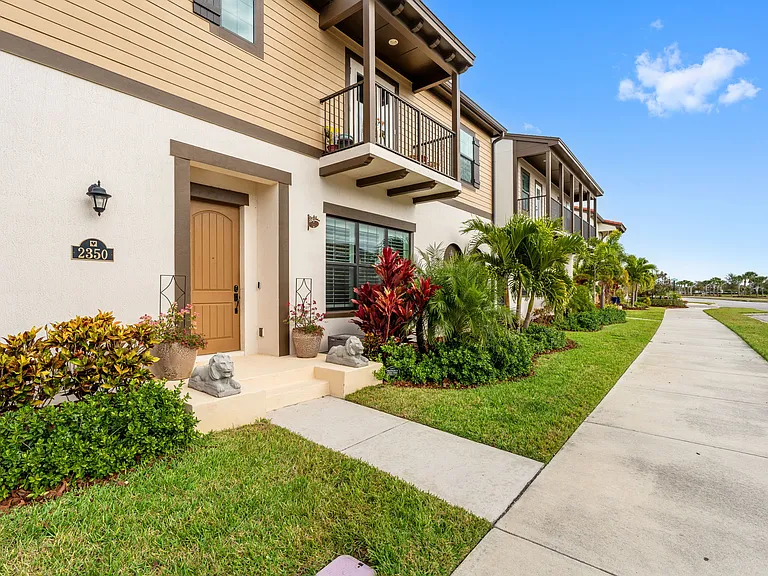 2350 Addison Dr — Photo 1