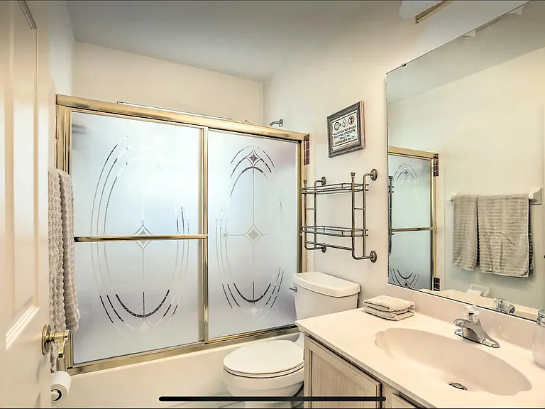 2937 SE Cates Cir — Photo 30