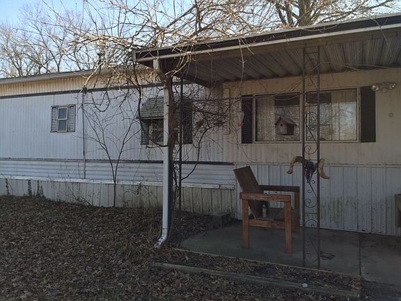 Covered area by front door