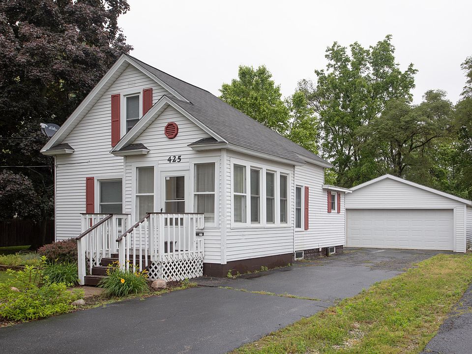 425 East Hammond St-101