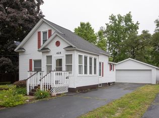 425 E Hammond St, Otsego, MI 49078