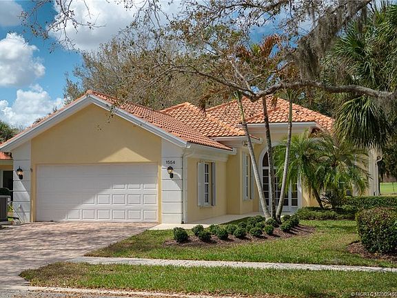 4th image of 1554 SW Balmoral Trce