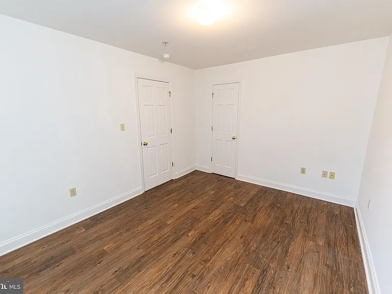802 Travers St #4 — Photo 29