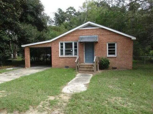 117 Maple St, Saint Stephen, SC 29479