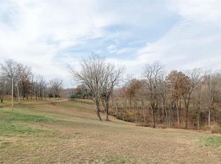 255 Valley View Dr, Chesterfield, MO 63005