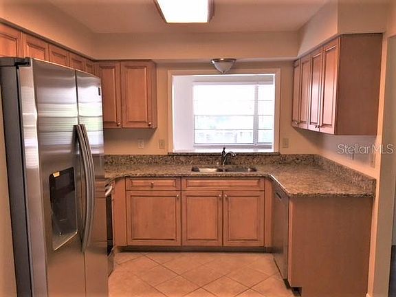 5th image of 3093 Rock Creek Dr
