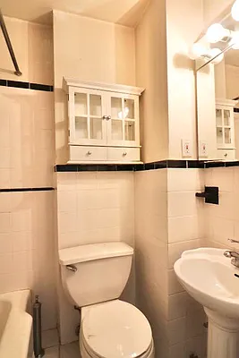 Rented by Oxford Property Group | media 6