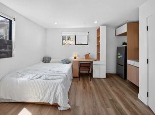 6064 Cashio St #1/2W, Los Angeles, CA 90035