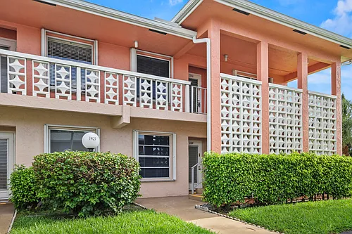 1421 NW 20th Ave #204 Photo 1
