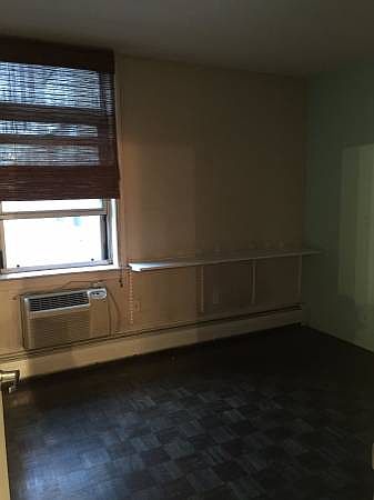 2nd image of 2228 38th St #1